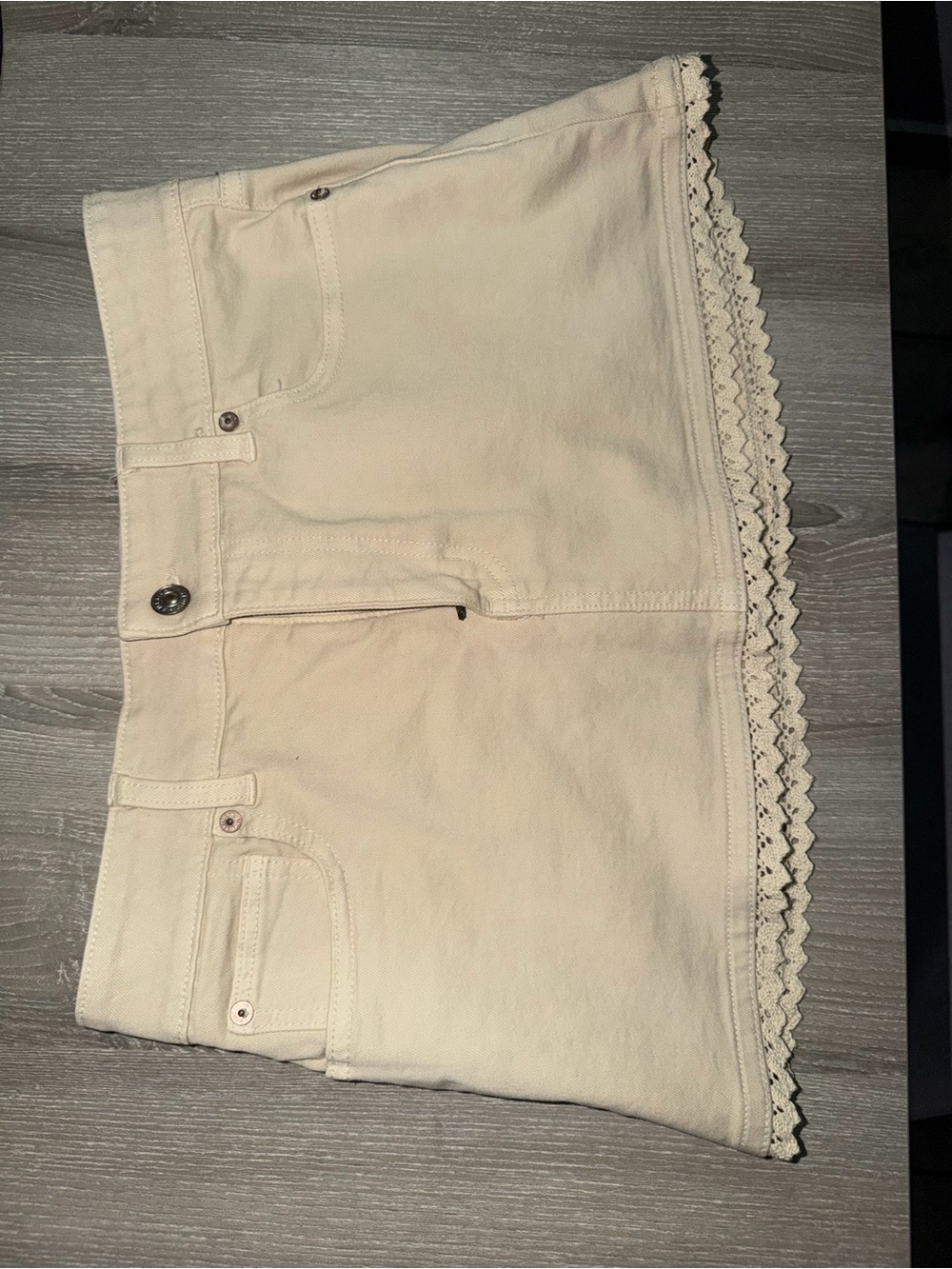 American Eagle Outfitters Cream Crochet-Hem Denim Skort